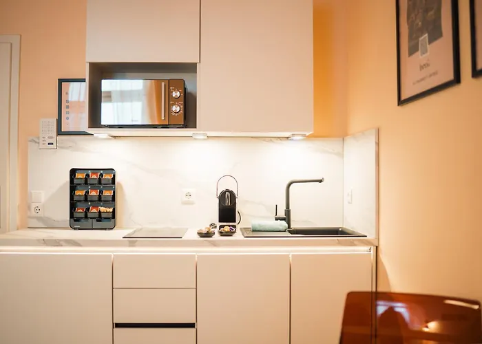 Llr Design Am Bahnhof - Palermo Peach Coblenza